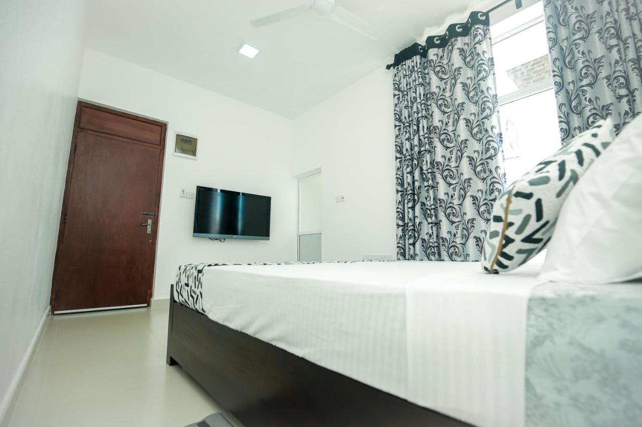 Roabaa Guesthouse باتيكالوا الغرفة الصورة